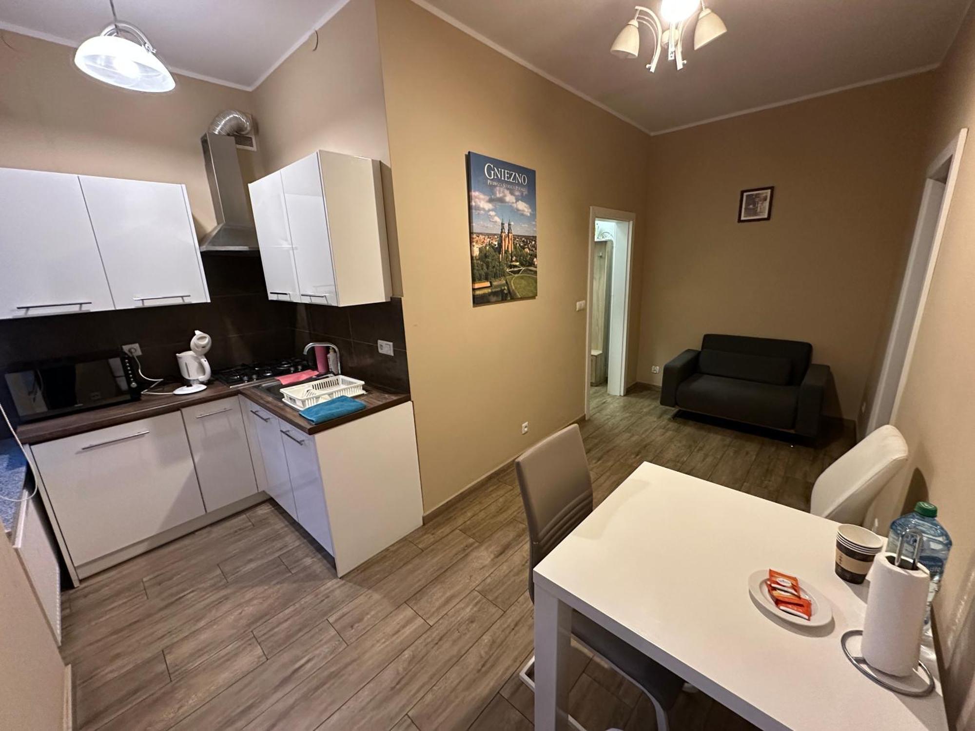 Apartament Kleopatra Appartement Gniezno Buitenkant foto